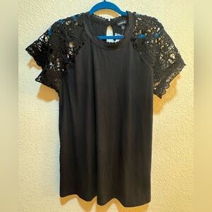 Torrid Textured Jersey Crew Neck Crochet Raglan Top. Deep Black 2x NWT